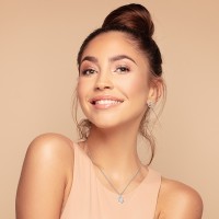 MINET Stříbrný náhrdelník KROUŽKY s bílými zirkony