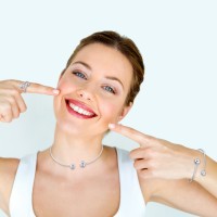 MINET Stříbrný prsten s kuličkami vel. 58