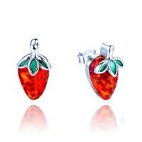 MINET Dětské stříbrné náušnice jahůdky s červeným opálem