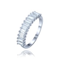 MINET Luxusní stříbrný prsten s bílými zirkony vel. 55