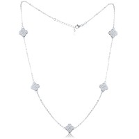 MINET Stříbrný náhrdelník čtyřlístky s bílými zirkony