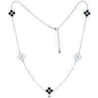 MINET Stříbrný náhrdelník čtyřlístky s bílou a černou perletí